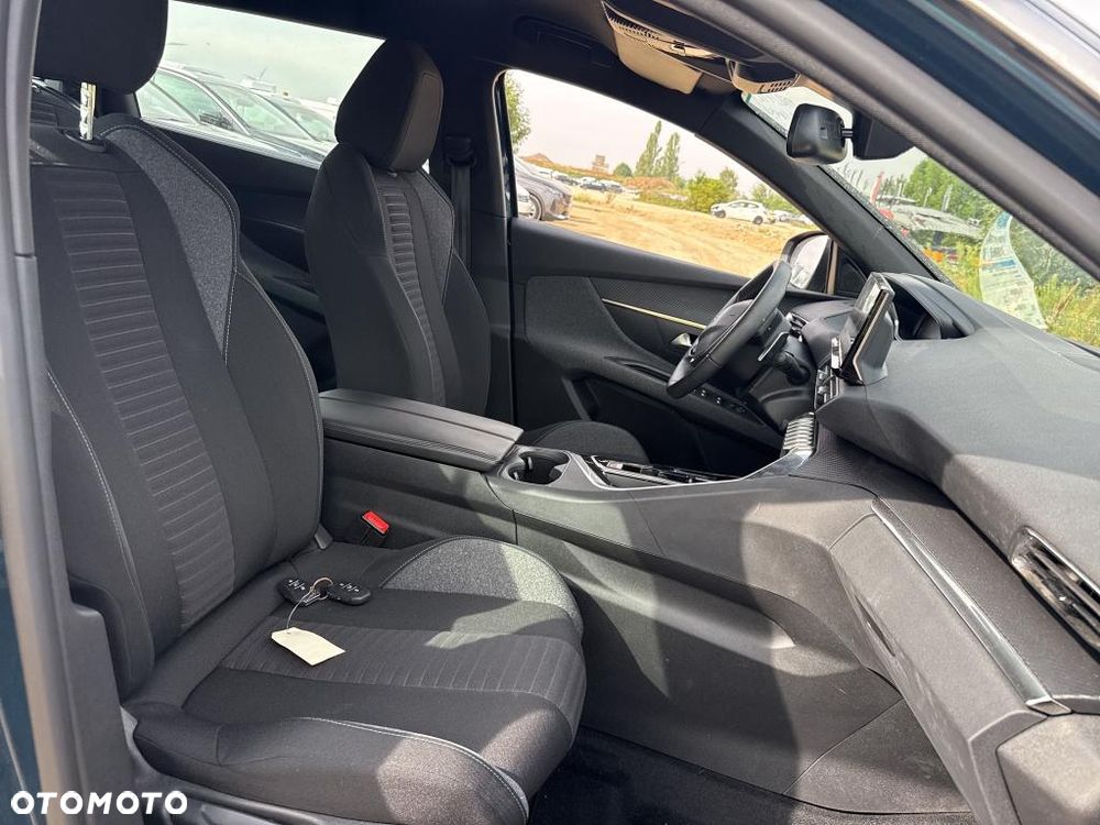 Peugeot 5008 1.2 PureTech Active Pack S&S EAT8 - 6