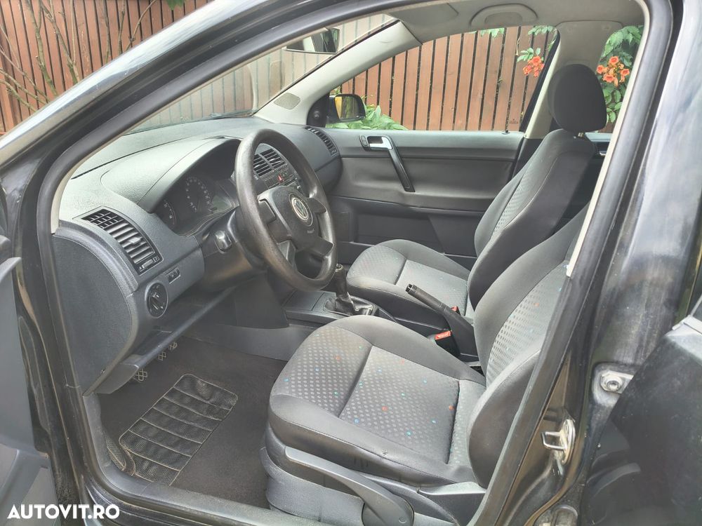Volkswagen Polo - 8