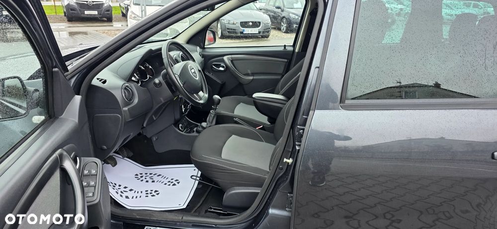 Dacia Duster dCi 110 FAP 4x4 Celebration - 12