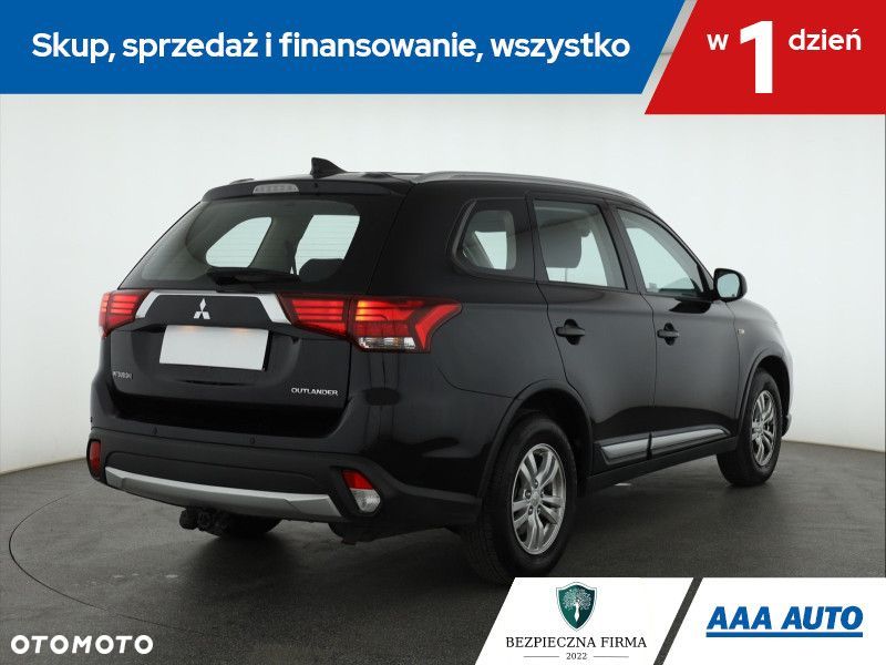 Mitsubishi Outlander - 7