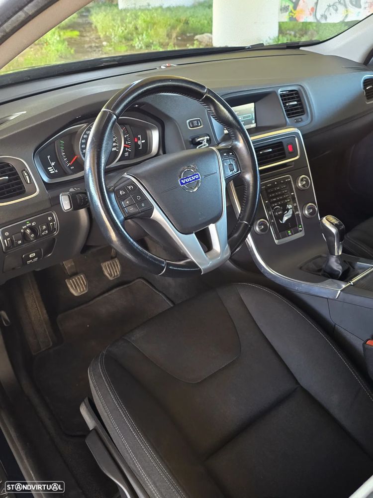 Volvo V60 2.0 D4 Kinetic - 15