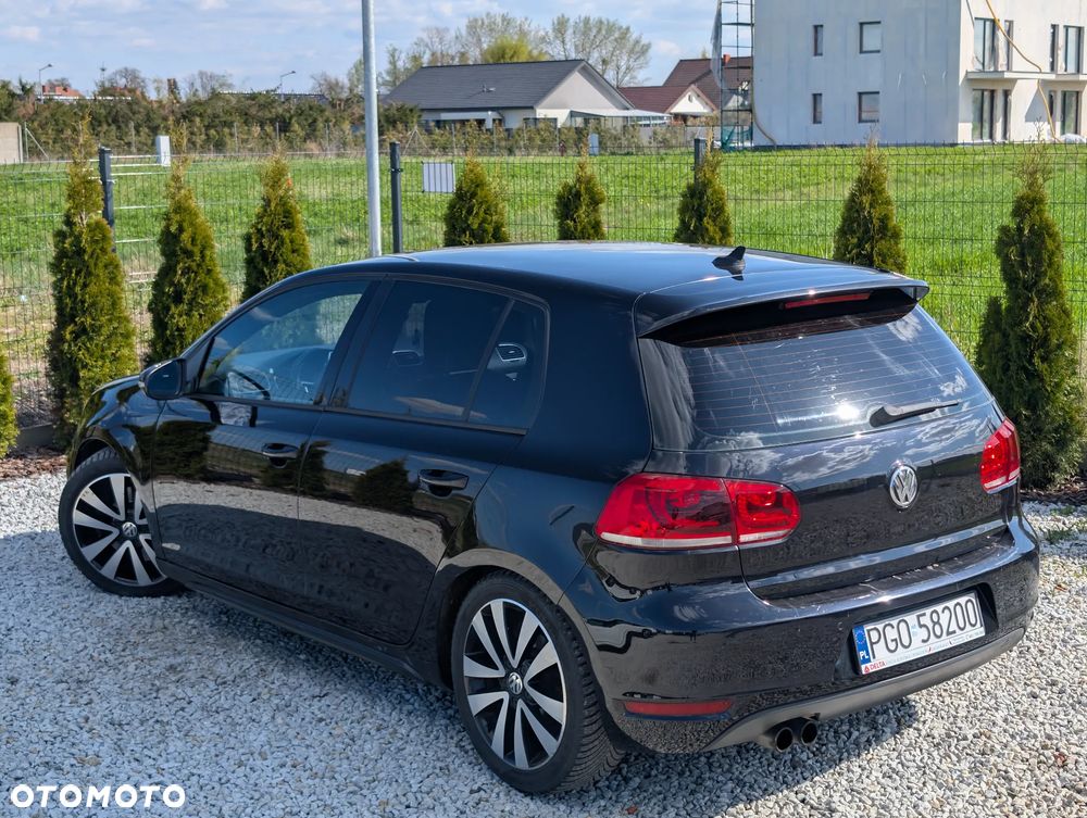 Volkswagen Golf 2.0 TDI DPF Highline - 8