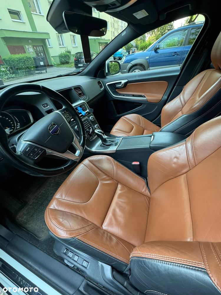 Volvo S60 T5 Drive-E R-Design Momentum - 12