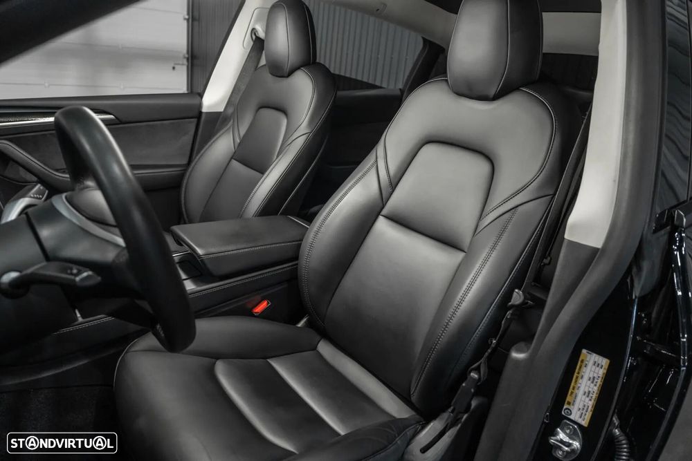 Tesla Model Y Long Range Dual Motor AWD - 20