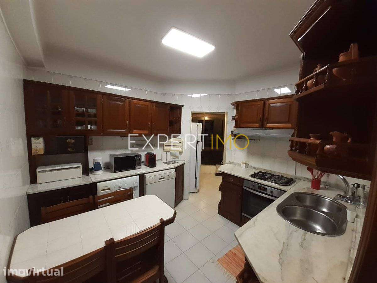 Apartamento T3 bom estado, com garagem e sótão - Grande imagem: 3/30