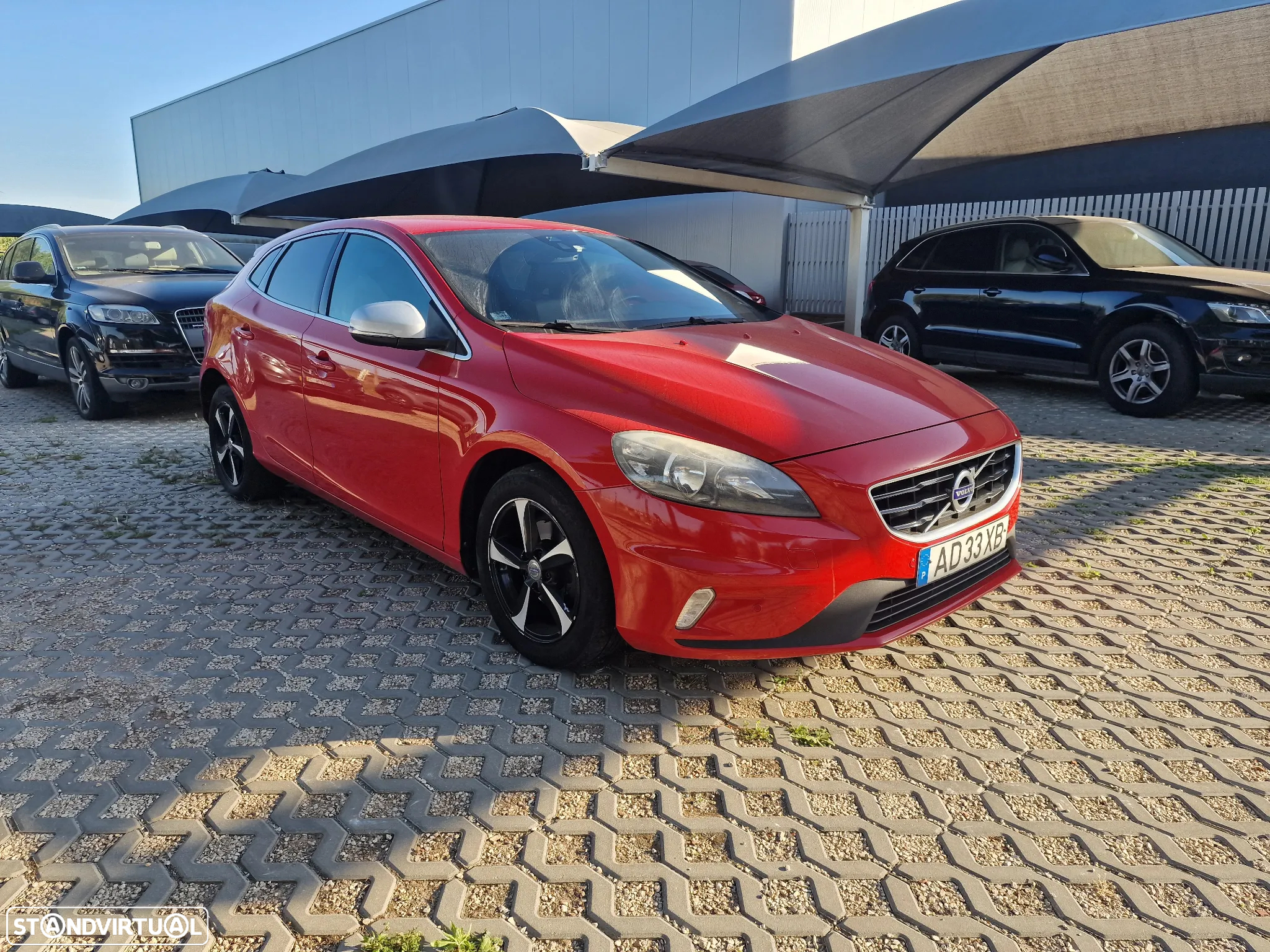 Volvo V40 2.0 D2 R-Design Momentum - 3
