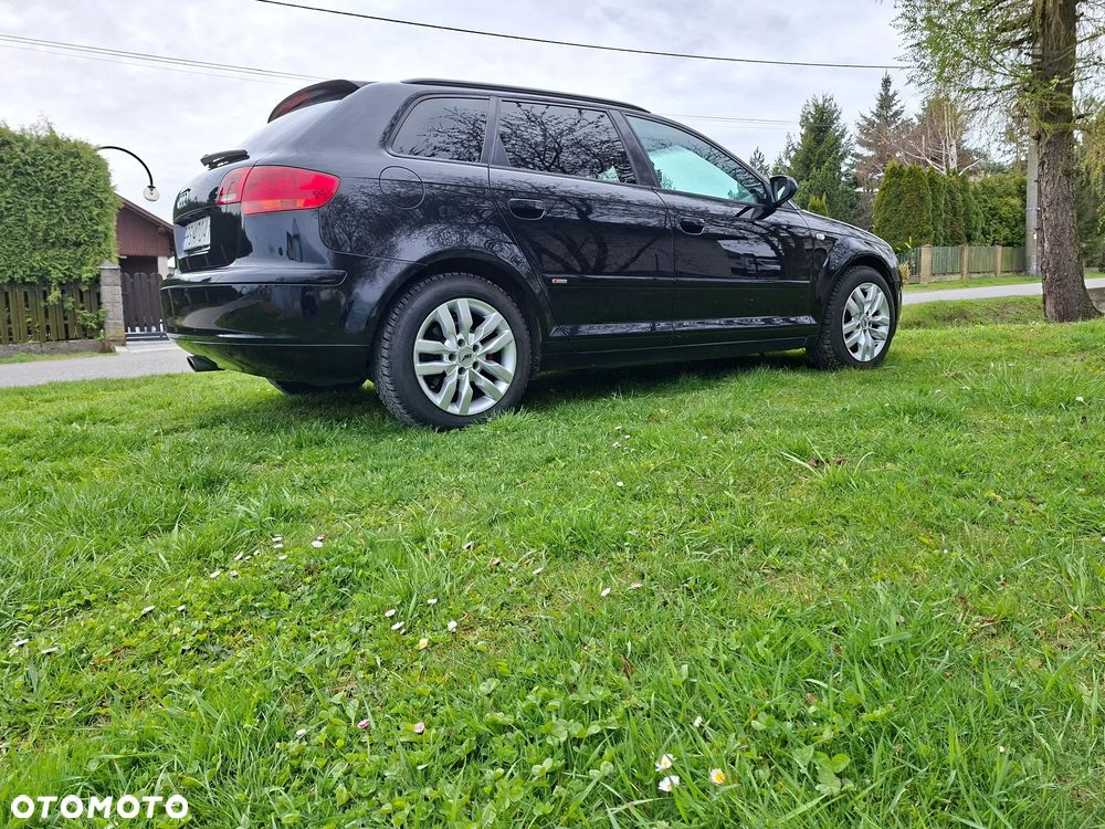 Audi A3 Sportback 2.0 TDI DPF (DSG) S tronic S line Sportpaket plus - 3