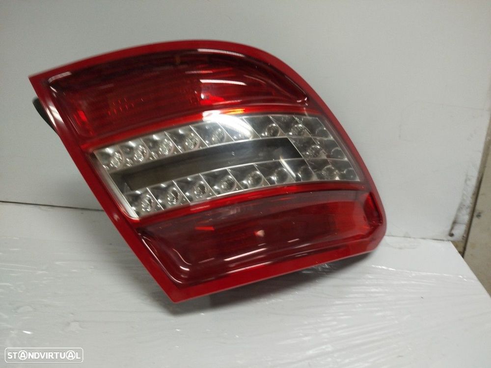 Farolim Stop Esq Mercedes-Benz C-Class T-Model (S204) - 1