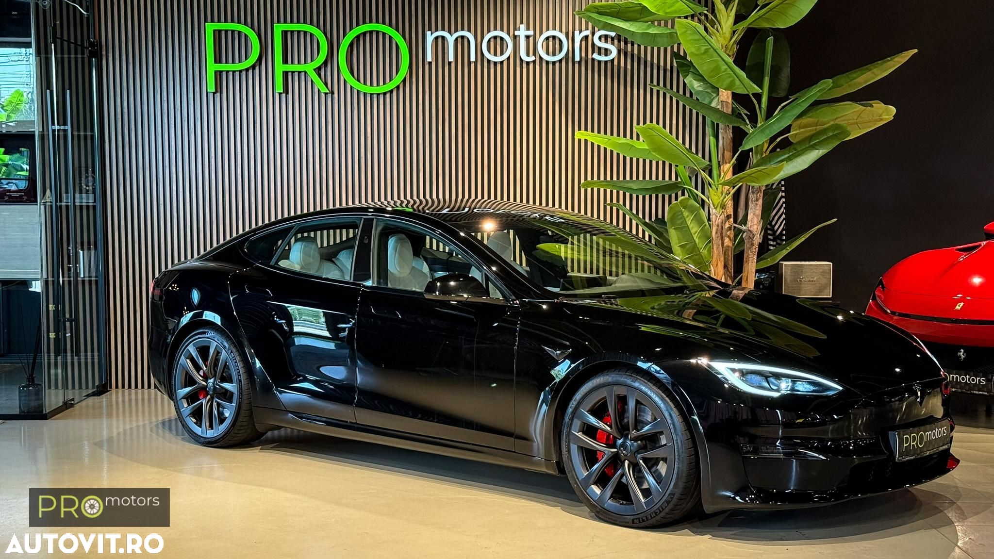 Tesla Model S Plaid - 3
