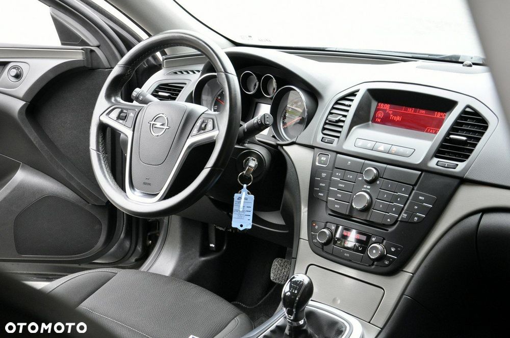 Opel Insignia 1.4 T Cosmo S&S - 6