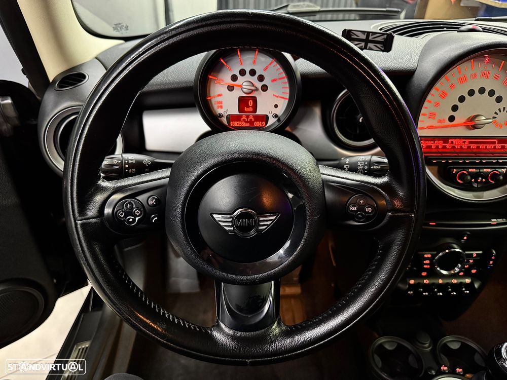 MINI 3 Portas Cooper D - 9