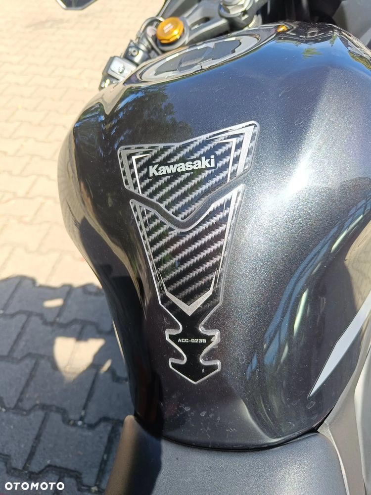 Kawasaki ZX - 22