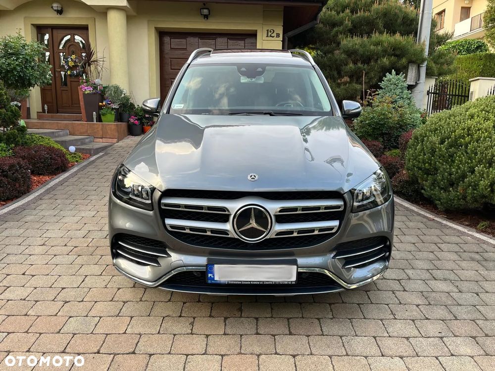 Mercedes-Benz GLS - 12