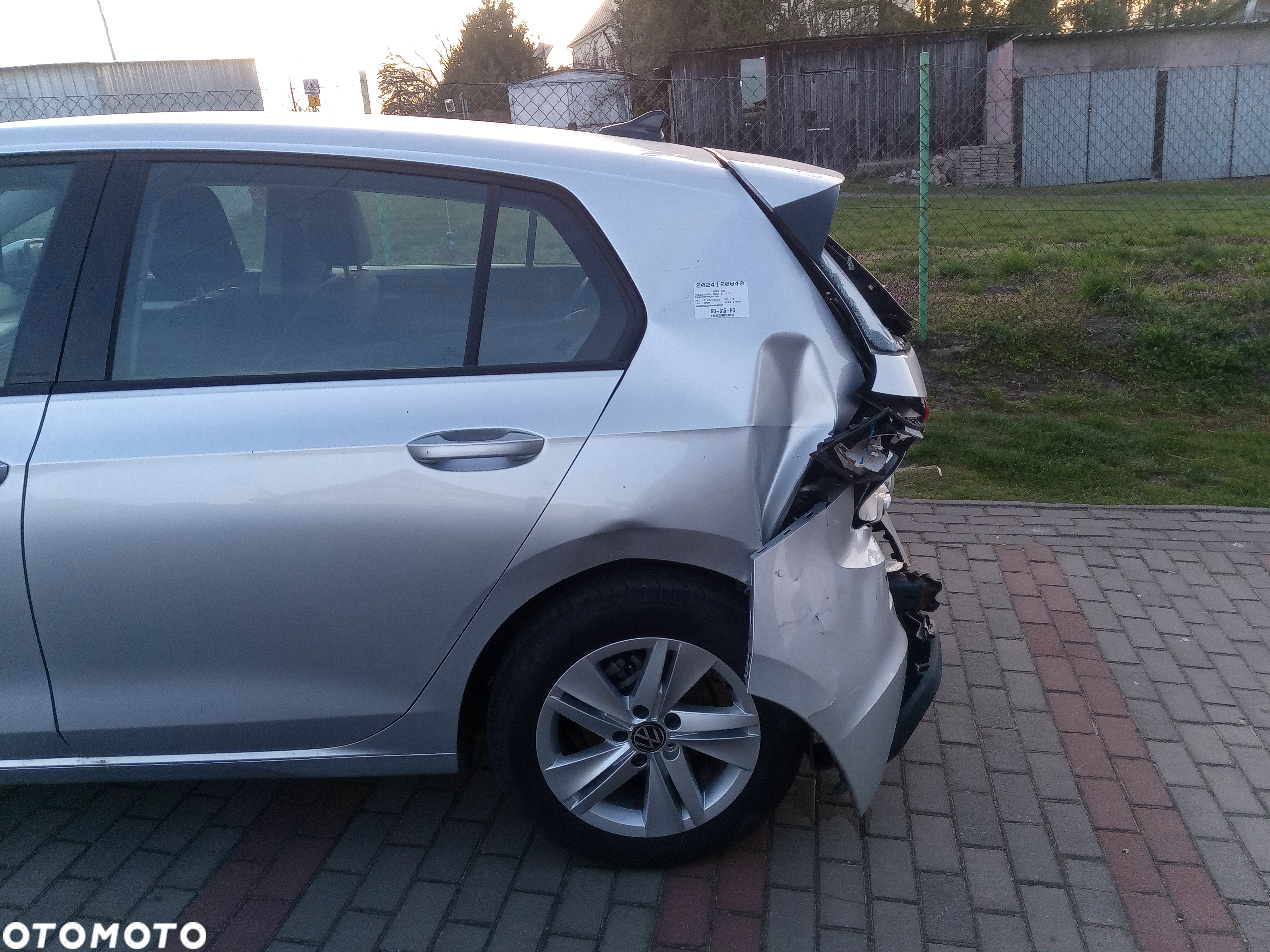 Volkswagen Golf 1.5 eTSI OPF DSG United - 5