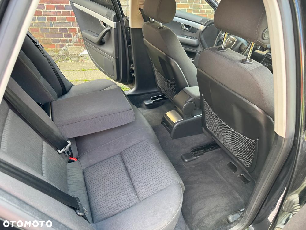 Audi A4 Avant 1.8T - 7