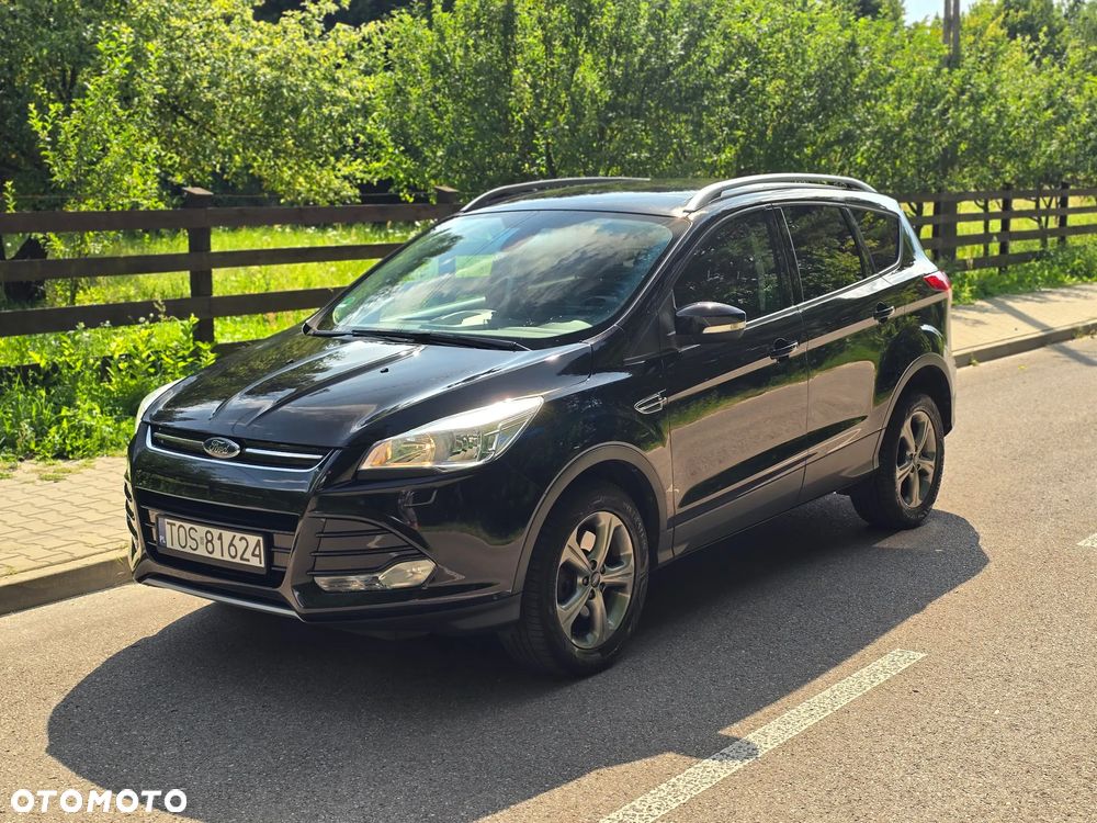 Ford Kuga 2.0 TDCi 2x4 Titanium - 10