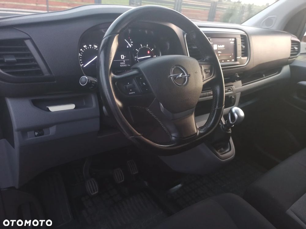 Opel Vivaro - 31