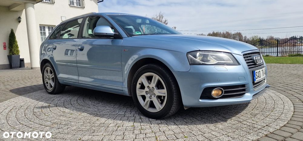 Audi A3 Sportback 2.0 TDI Ambiente - 11