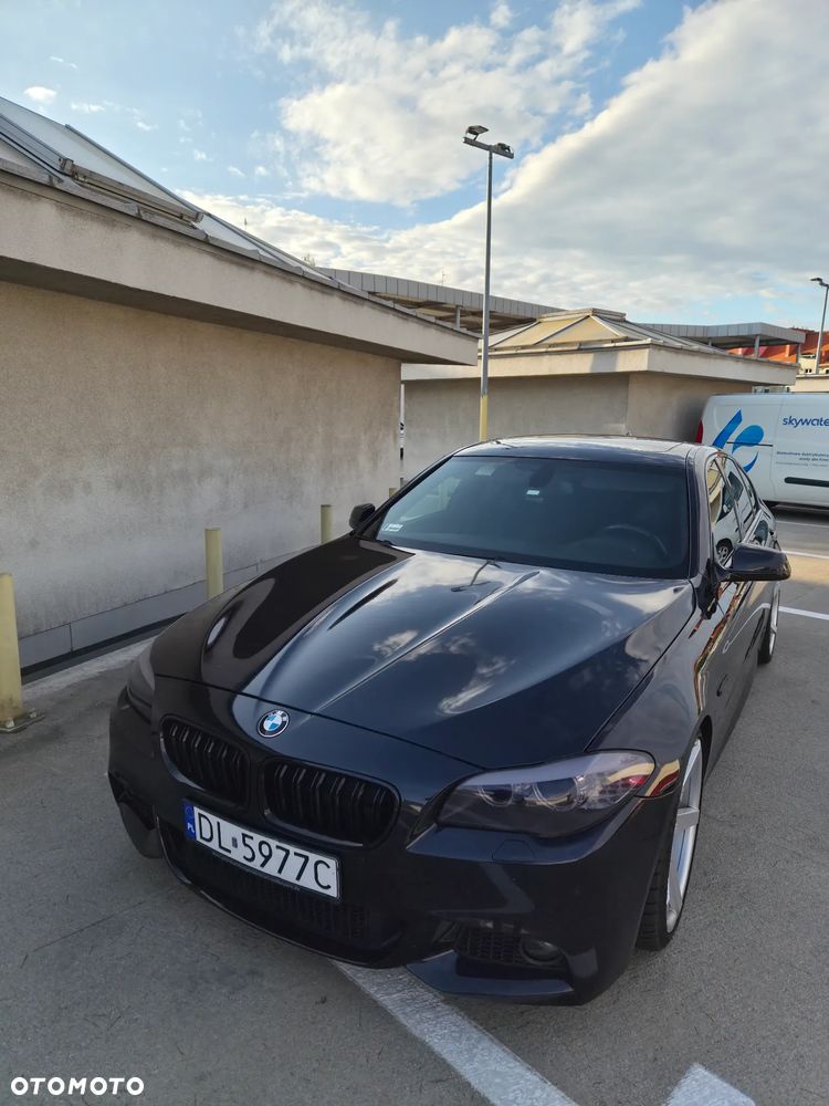 BMW Seria 5 525d - 7