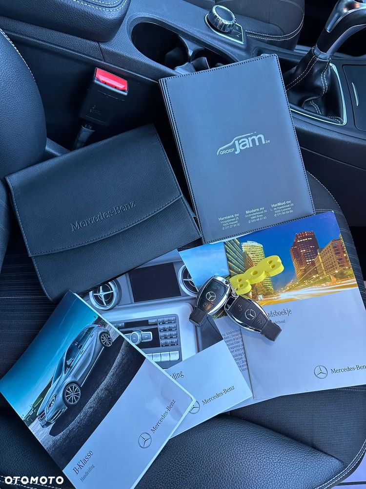 Mercedes-Benz Klasa B 180 CDI (BlueEFFICIENCY) - 31