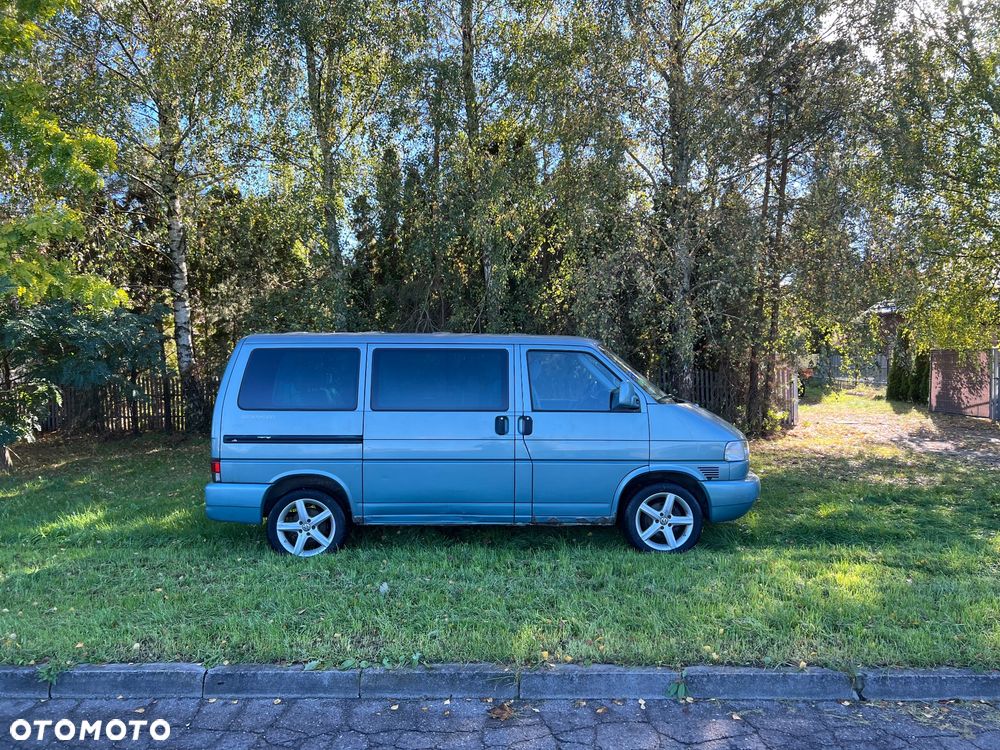 Volkswagen Multivan 2001 photo 3