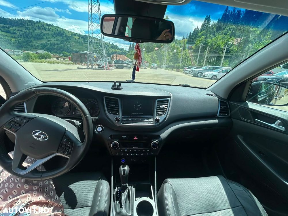Hyundai Tucson 2.0 CRDI 4WD 6AT Luxury+ - 9