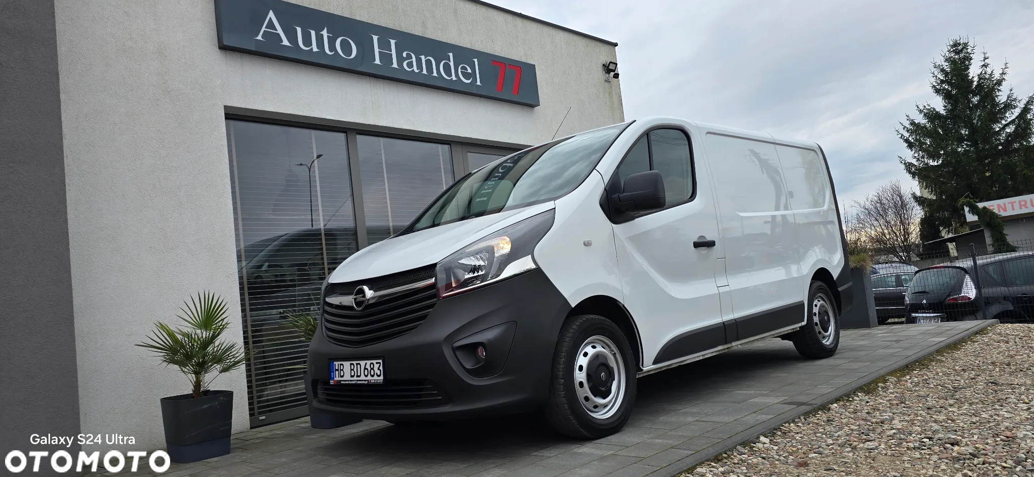 Opel Vivaro - 2