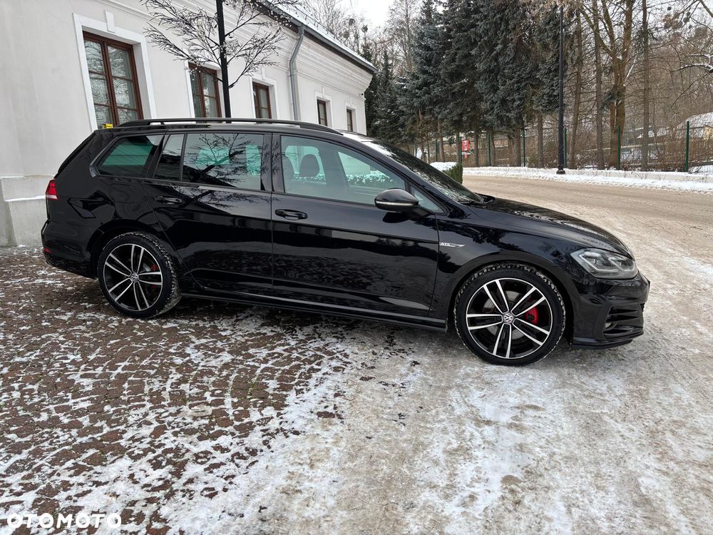 Volkswagen Golf - 12