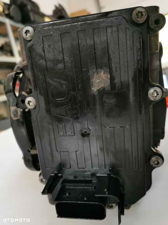 OSUSZACZ APM EAC VOLVO FH4 21931348 - 3