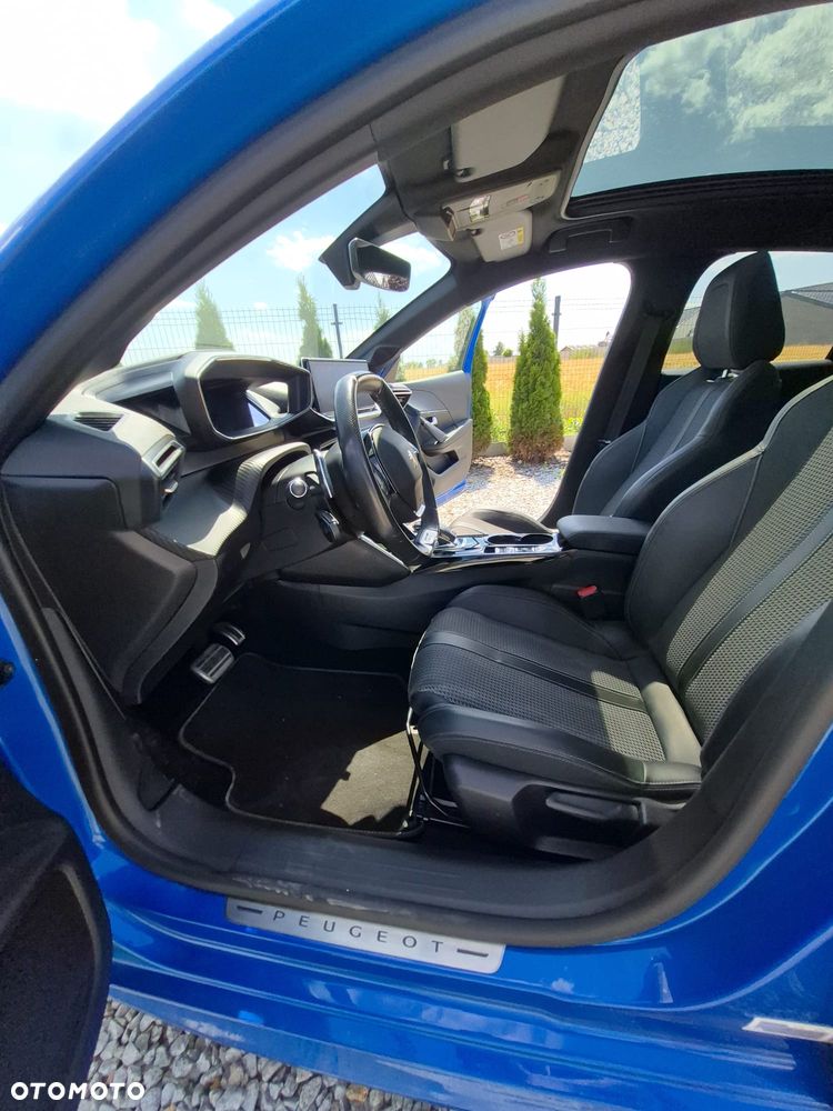 Peugeot 208 PureTech 130 EAT8 GT - 24