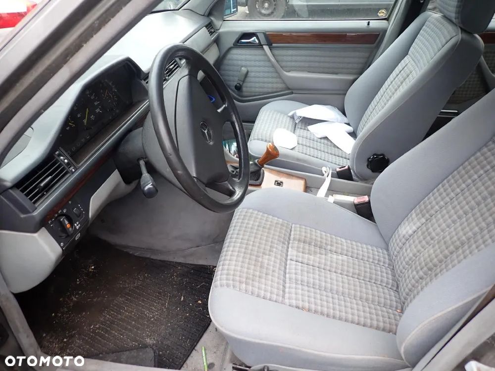 CZĘŚCI - Mercedes 124 2,5 D OM 602.912 90KM SEDAN 1991r. INDEX - 9685 - 7