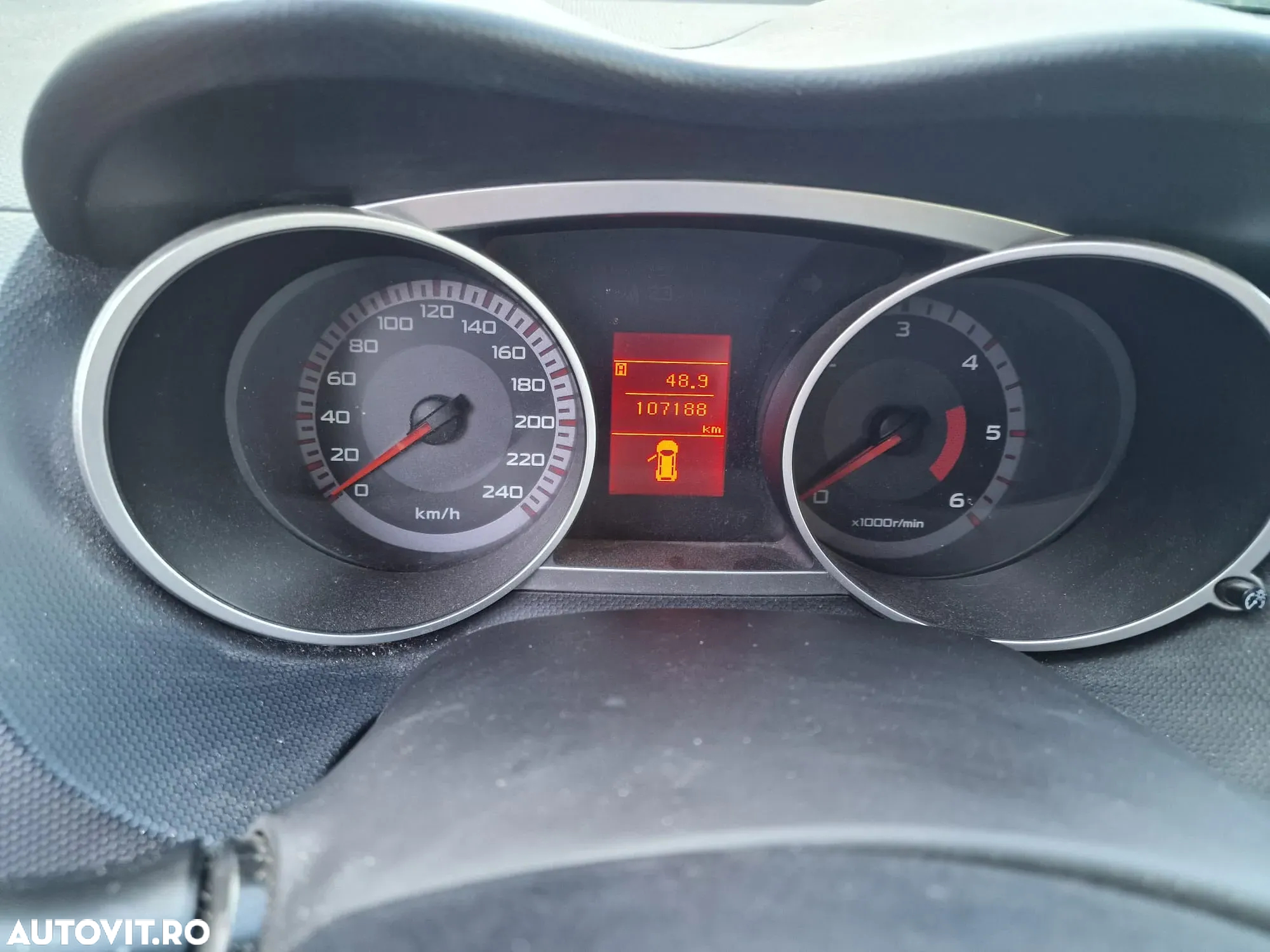 Mitsubishi Outlander - 5