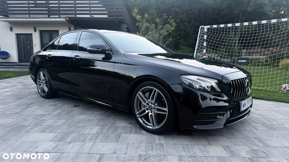 Mercedes-Benz Klasa E 300 9G-TRONIC - 34