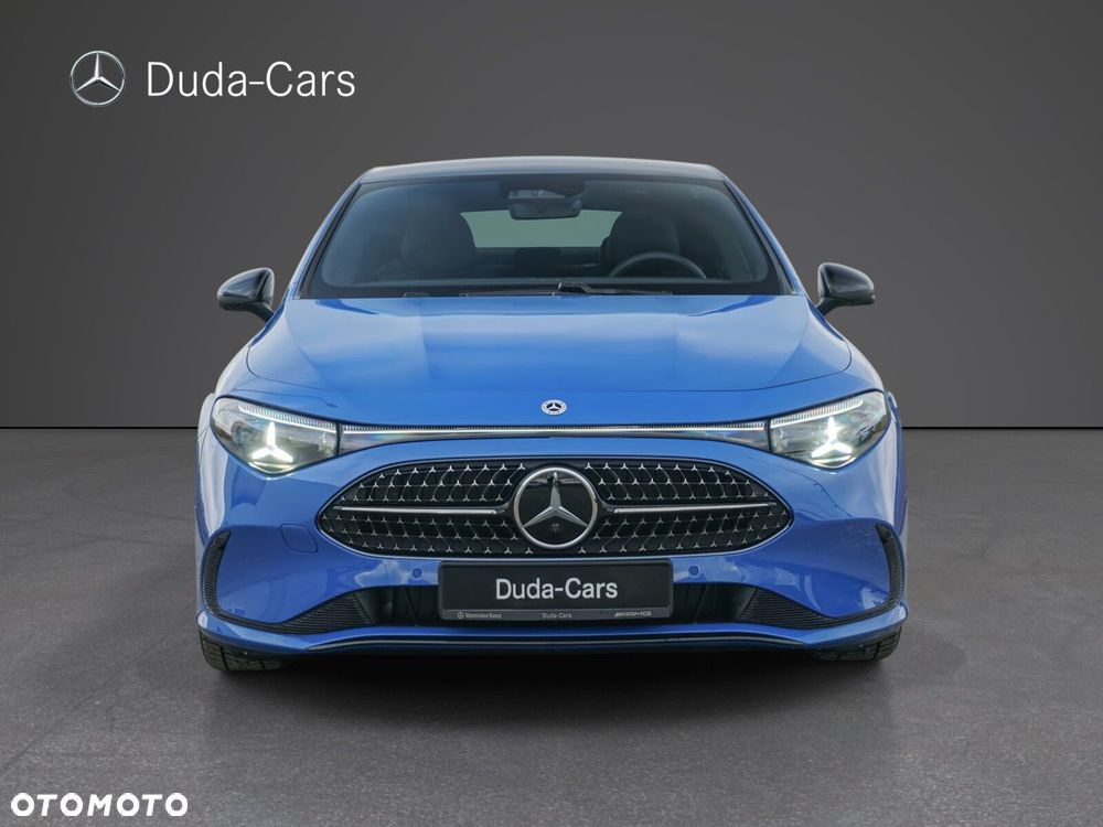 Mercedes-Benz CLA - 4
