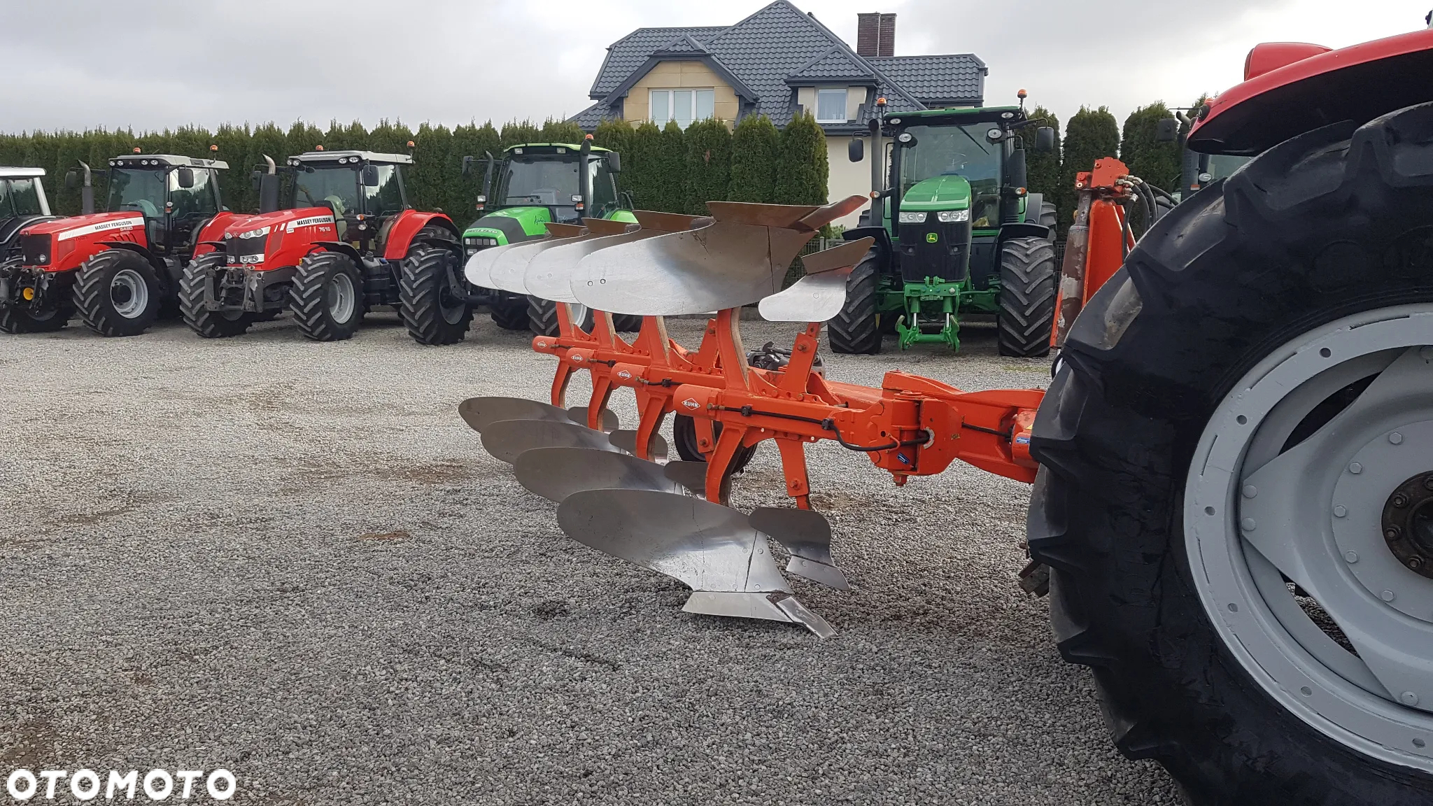 Kuhn VariMaster 121 4 skibowy Non STOP - 33