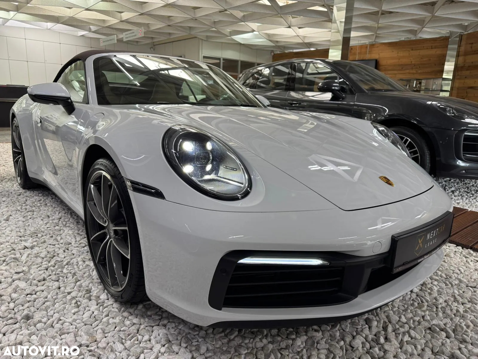 Porsche 911 Carrera Cabriolet PDK - 3