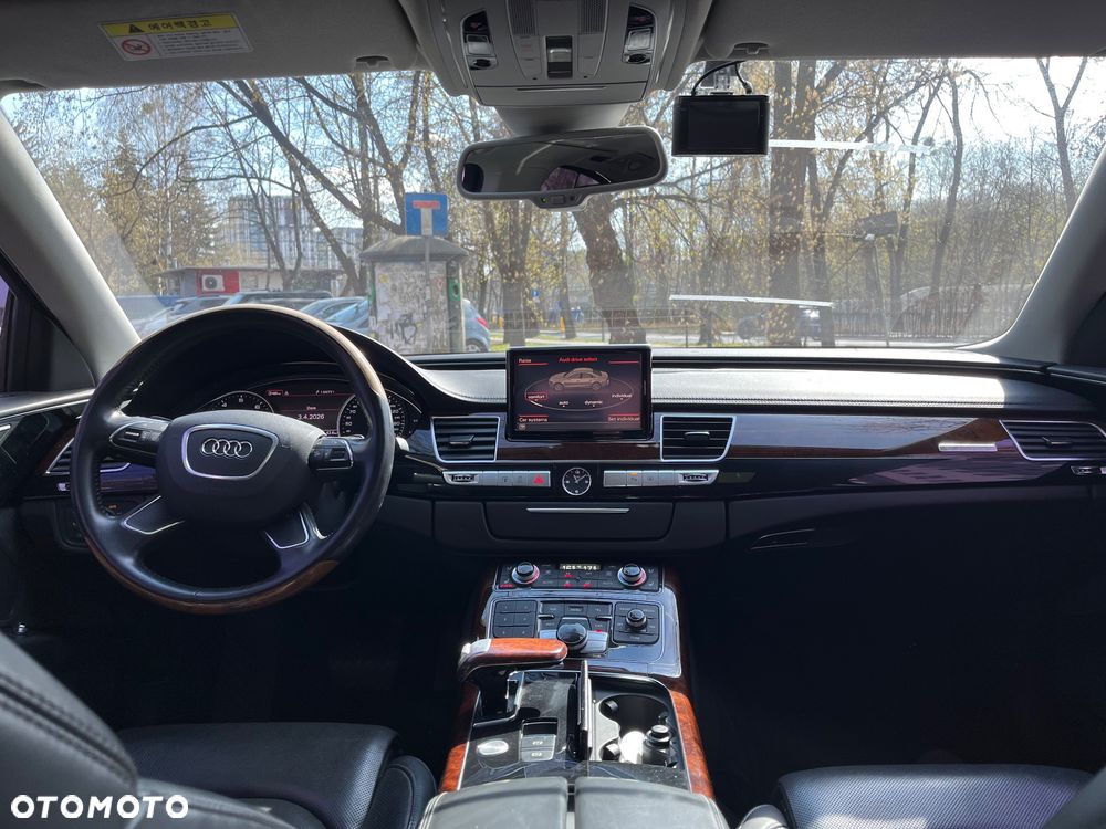 Audi A8 4.2 FSI L Quattro - 10