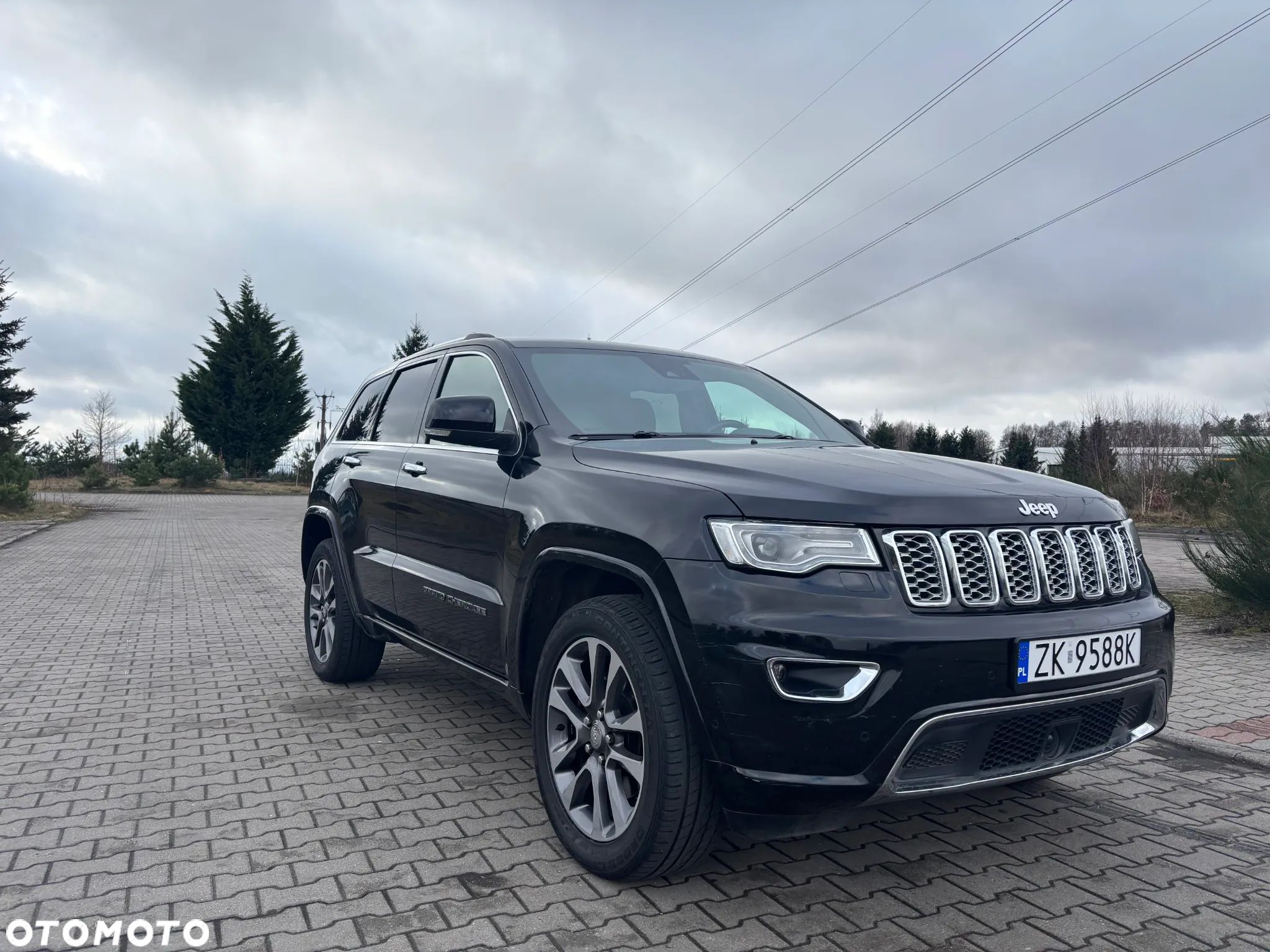 Jeep Grand Cherokee - 1