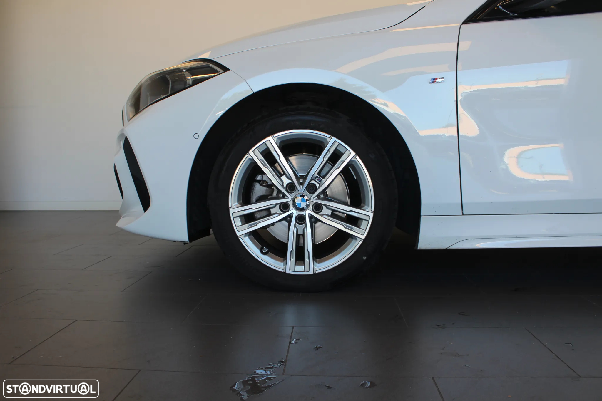 BMW 116 d Pack Desportivo M Auto - 16