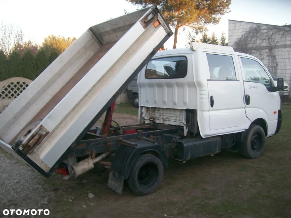 Kia Wywrotka, 6 osób, Doka - 4