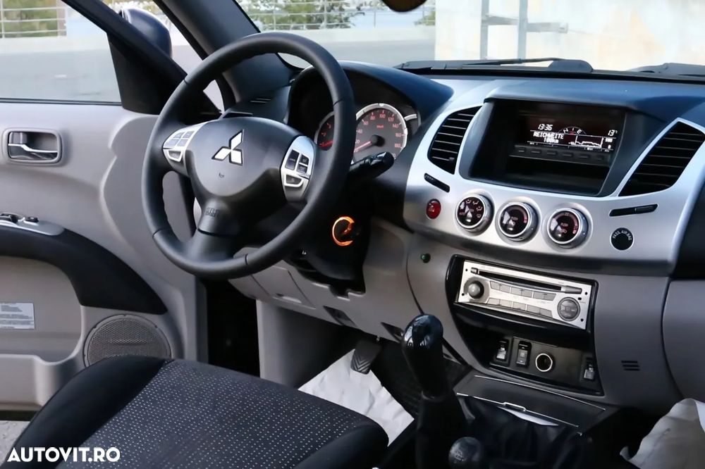 Mitsubishi L200 Pick Up 4x4 Intense Double Cab - 17