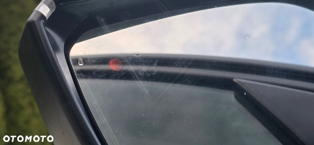 Citroën C4 BlueHDi 110 Stop&Start SHINE - 27