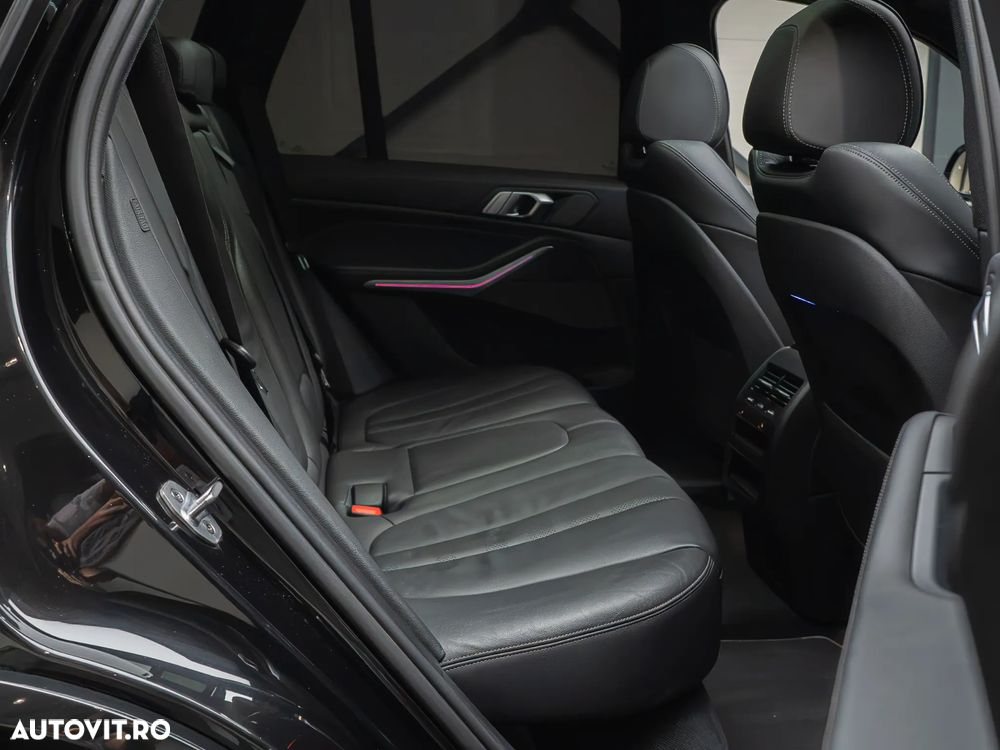 BMW X5 M M50d - 30