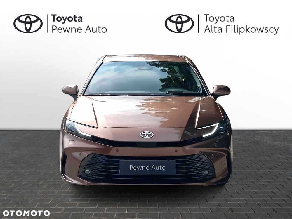 Toyota Camry - 8