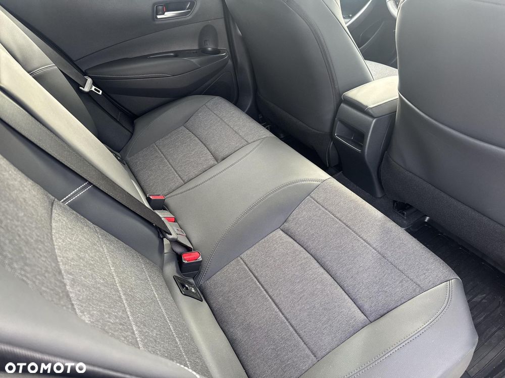 Toyota Corolla 1.8 Hybrid Style - 16