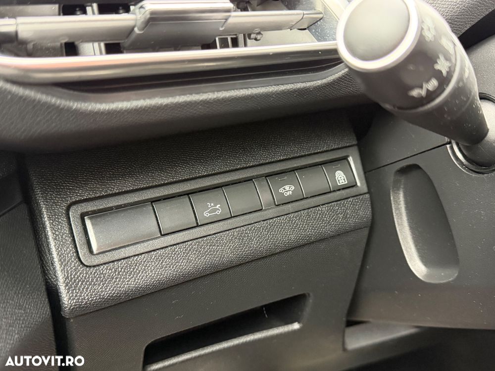 Peugeot 3008 1.5 BlueHDI S&S EAT8 GT-Line - 25