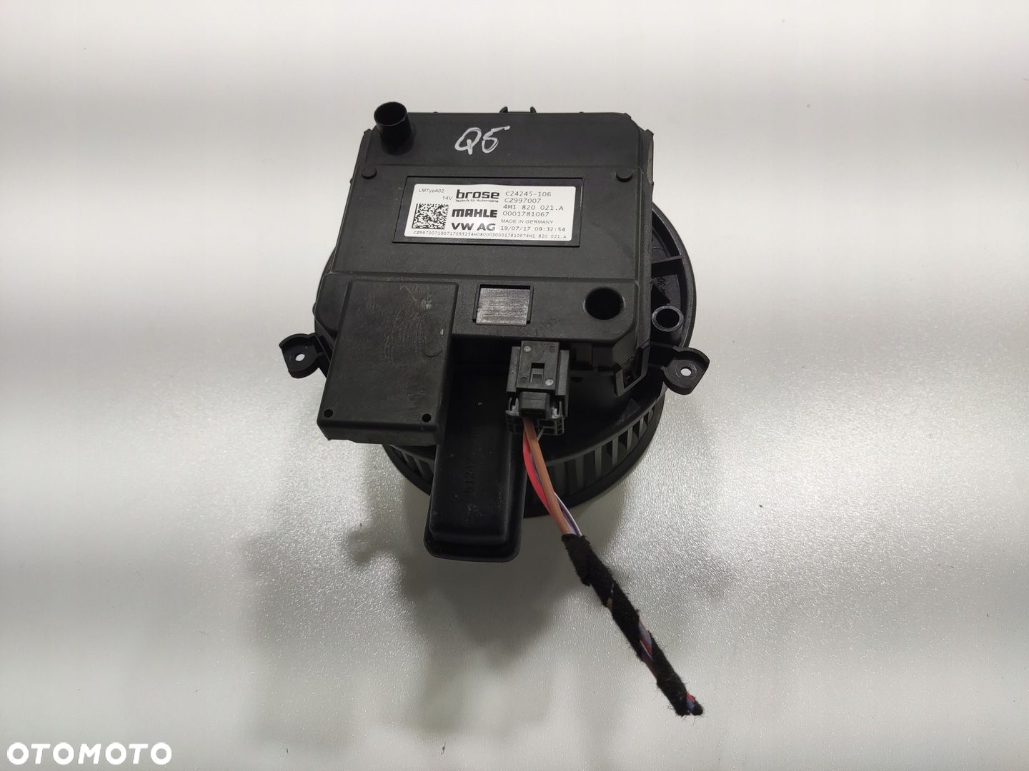 WENTYLATOR DMUCHAWA NAWIEWU AUDI Q5 II 80A 2016-2020 4M1820021A - 4
