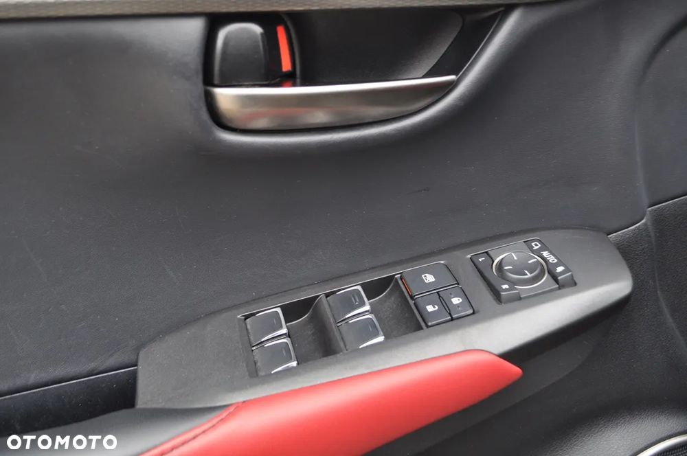 Lexus NX 300h F Sport Edition AWD - 22