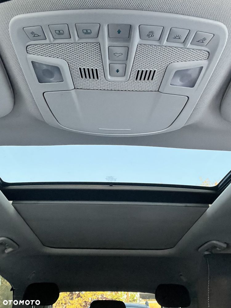 Ford Mondeo 2.0 TDCi Titanium PowerShift - 28