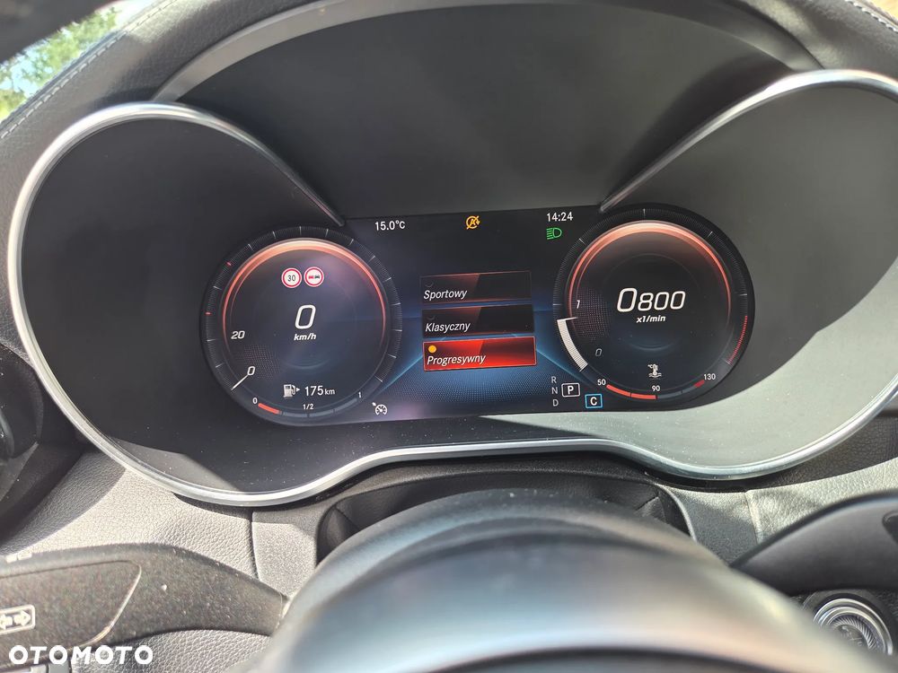 Mercedes-Benz Klasa C 220 d 4MATIC 9G-TRONIC - 29